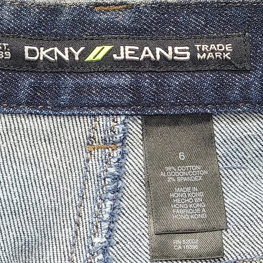 DKNY Jeans Straight Leg Denim Pants Womens 6 Blue Excellent‎ Stretch Y2K Classic